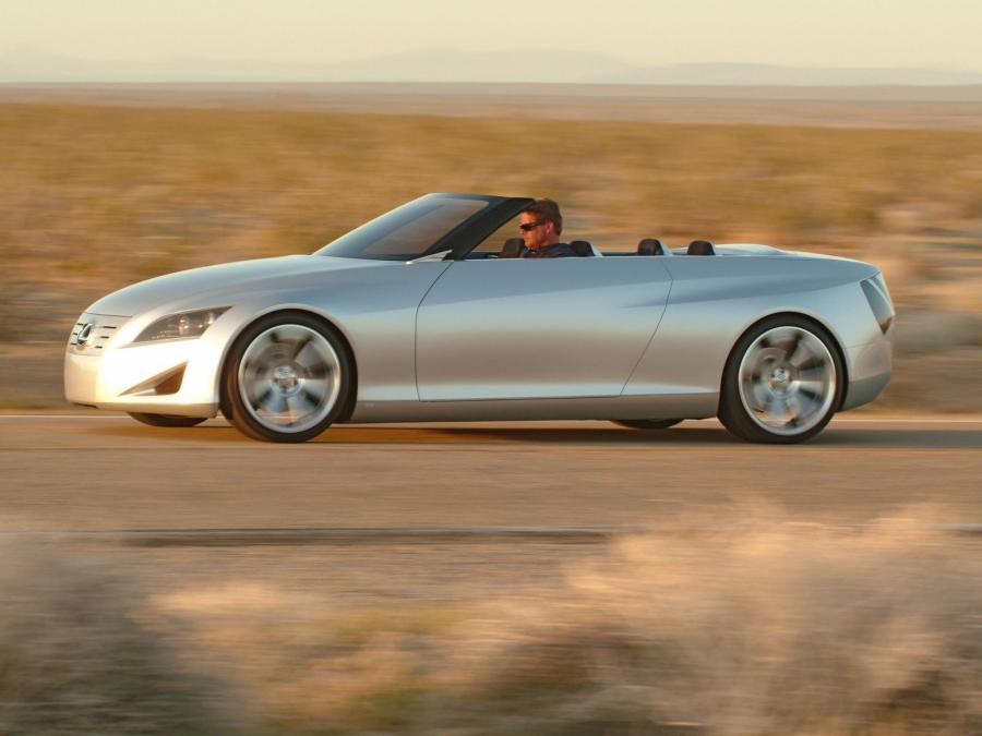 Lexus LF-C Concept 2004 года  (фото 4 из 112)
